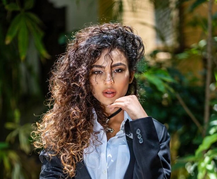 Seerat Kapoor’s Humble Beginnings: From ₹3000 Dance Instructor to Bollywood Success