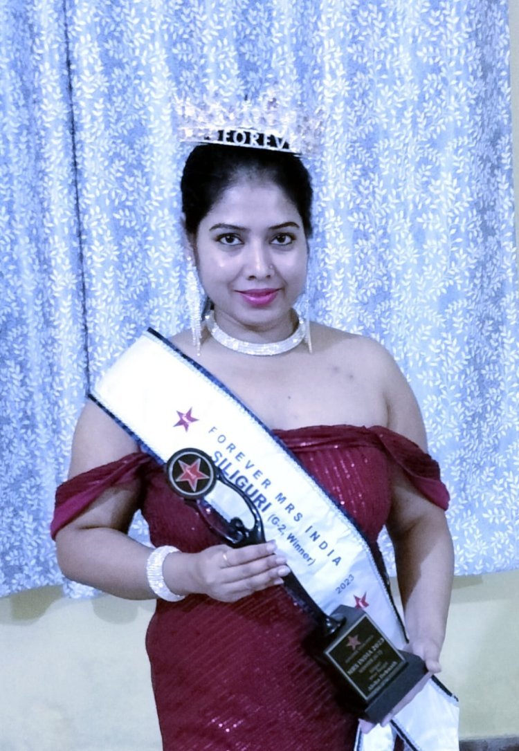Aloka Debnath as Newly Crowned Mrs Siliguri 2023 organised by Forever Star India
