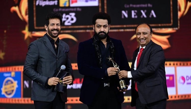Jr NTR Triumphs with Best Actor Award at SIIMA for Stellar Performance in ‘RRR,’ Offers Heartfelt Thanks
